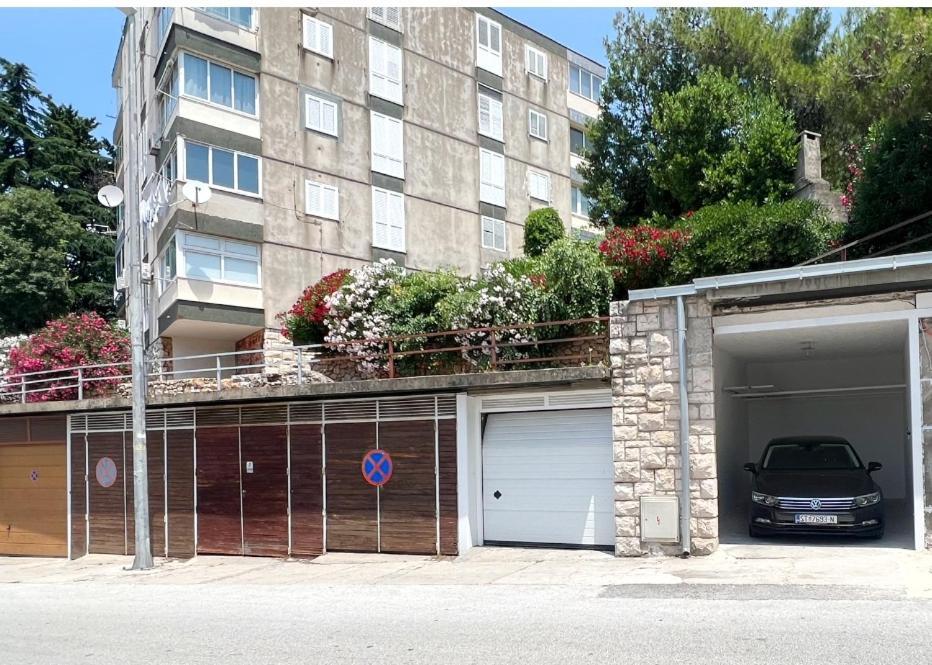Apartment Velvet - Free Private Garage Дубровник Экстерьер фото